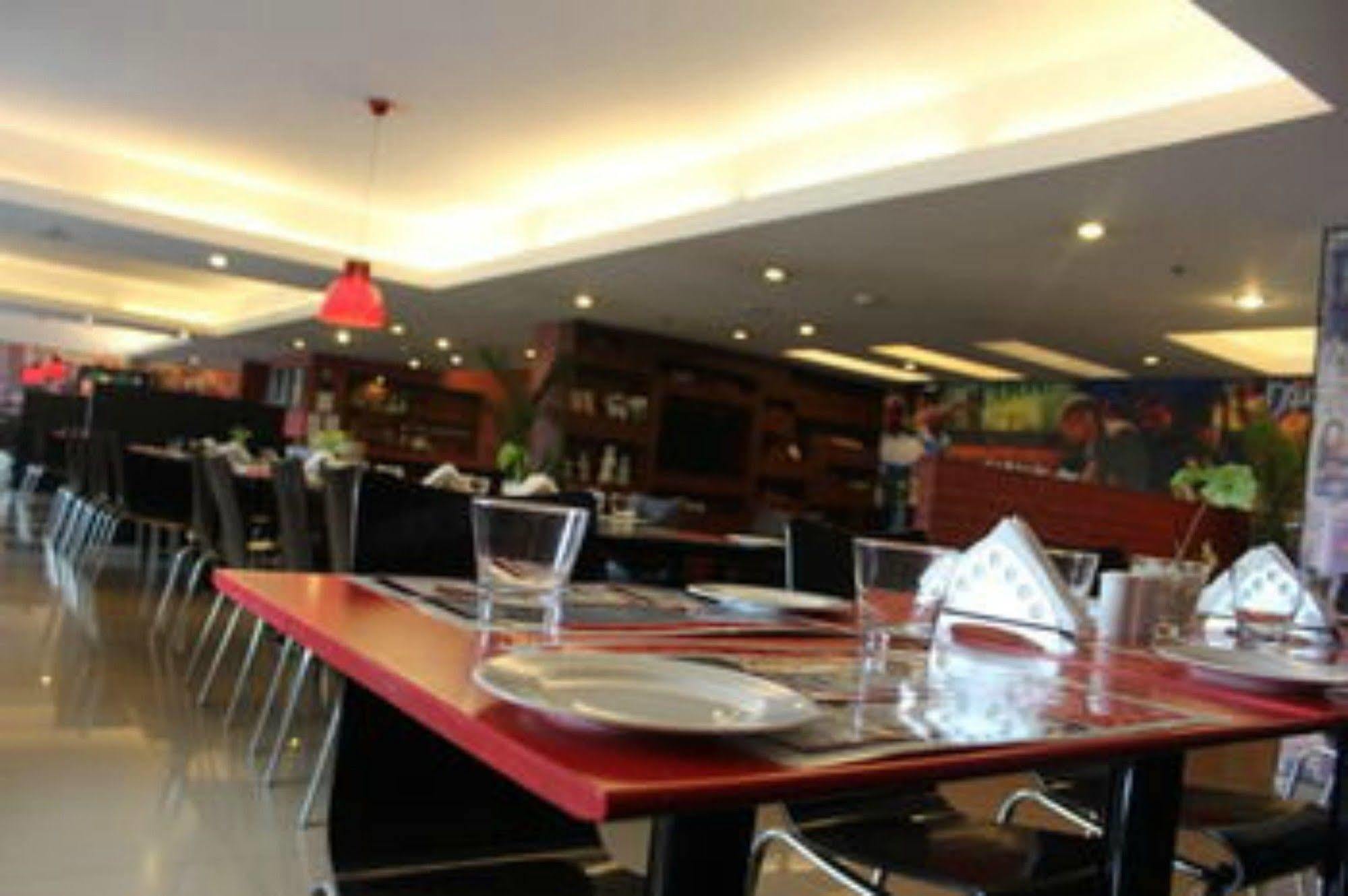 Red Fox By Lemon Tree Hotels, Divisione di Jaipur Esterno foto