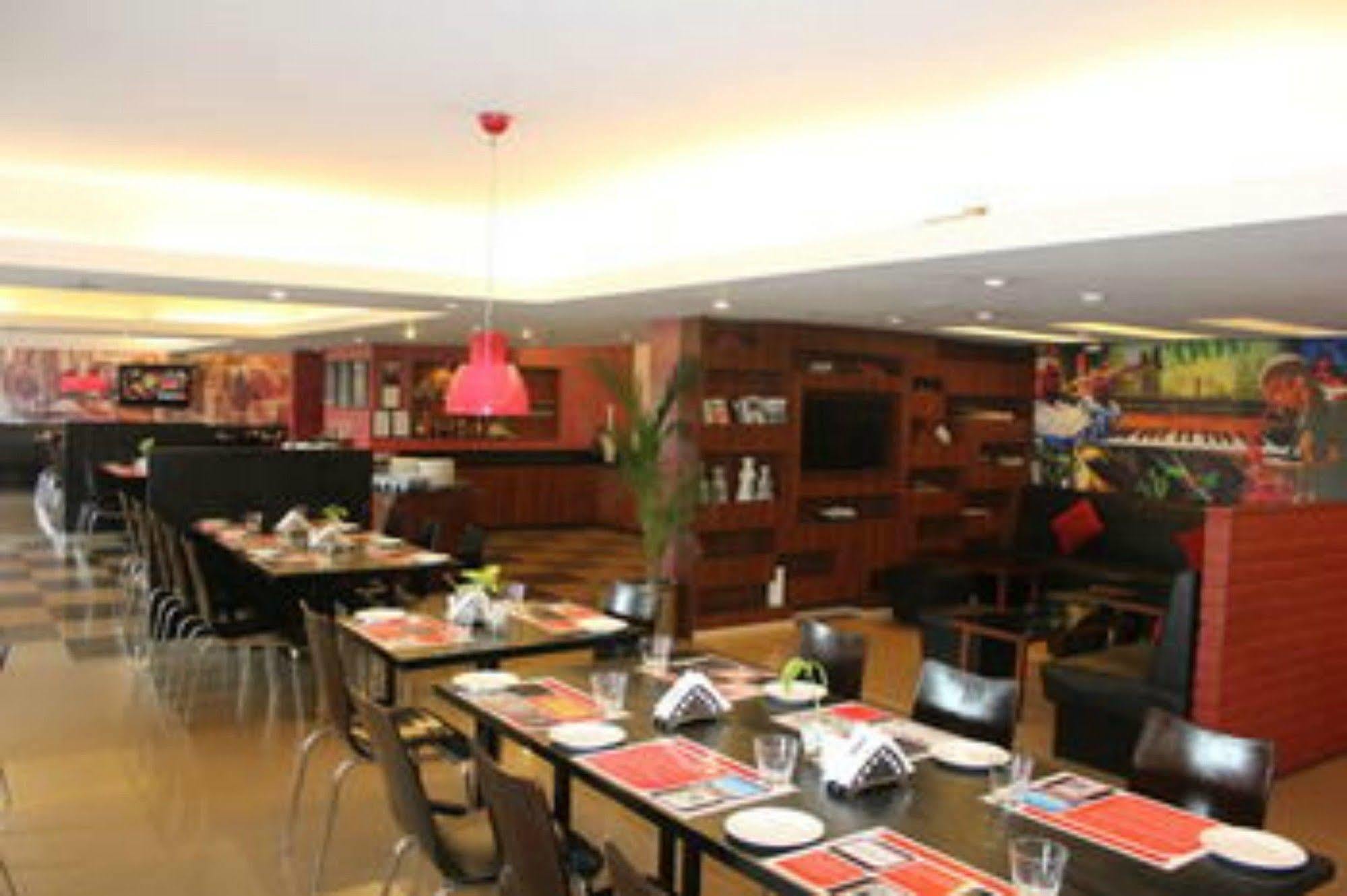 Red Fox By Lemon Tree Hotels, Divisione di Jaipur Esterno foto