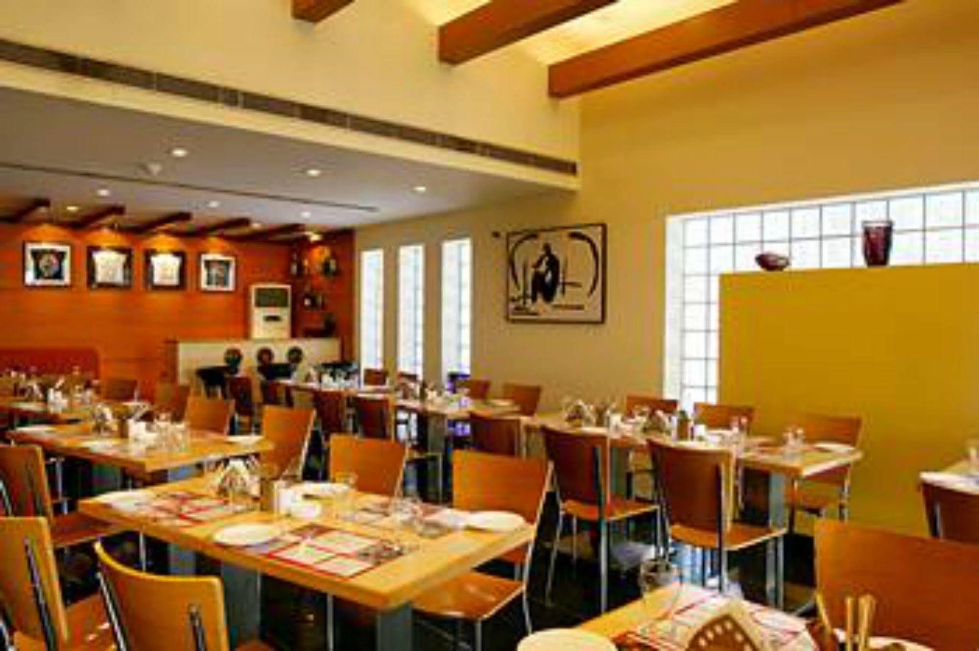 Red Fox By Lemon Tree Hotels, Divisione di Jaipur Esterno foto